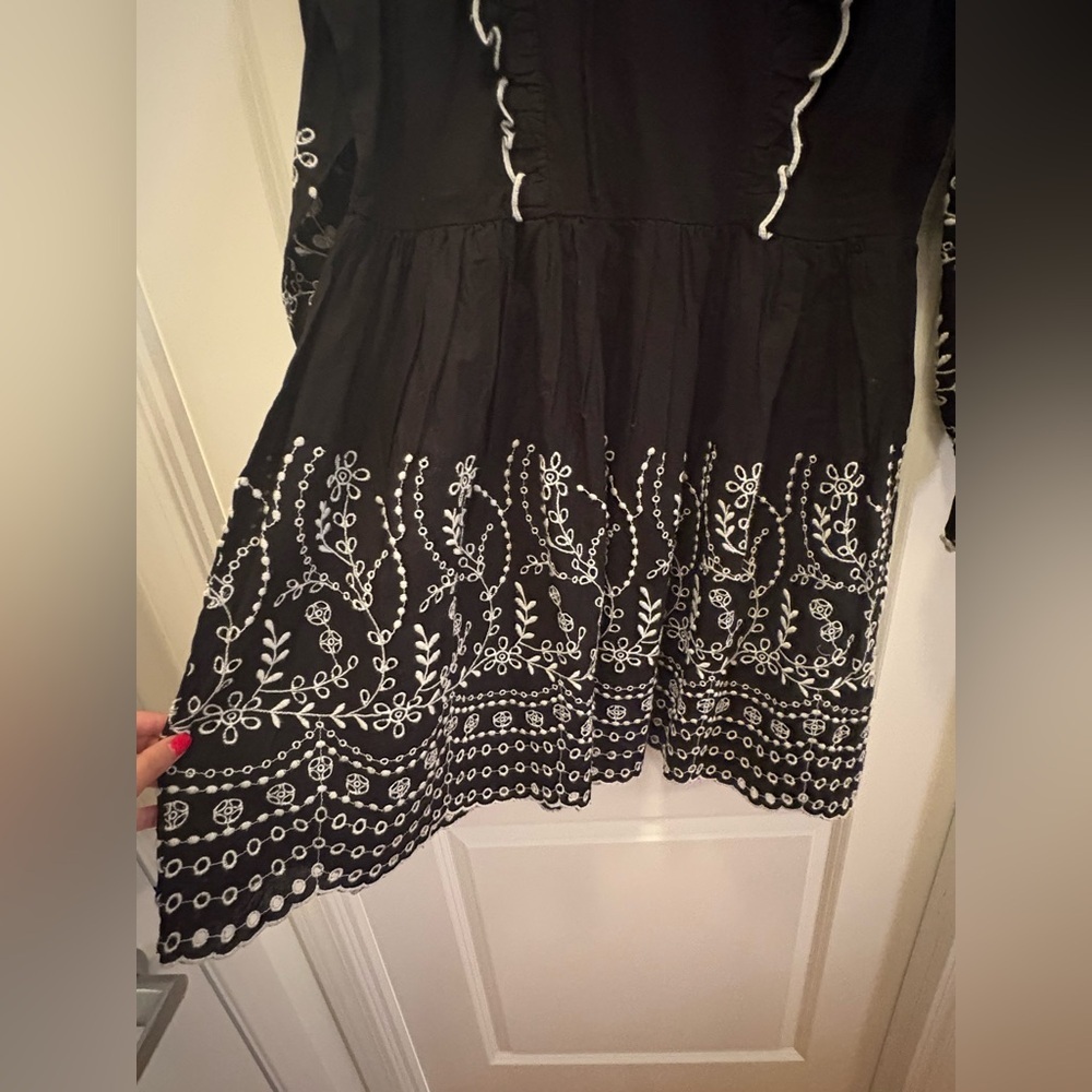 YAS Embroidered Cotton Mini Dress Black White Size US 6 NWT - Picture 8 of 16